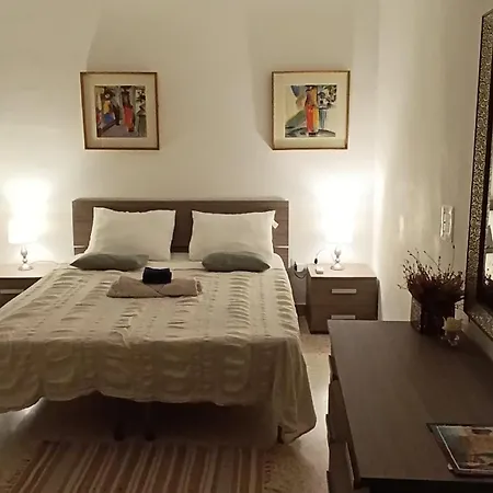 A Three-bedroom In 아파트